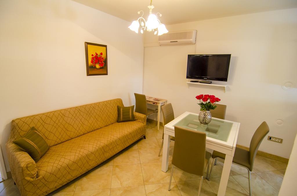 Turkish Tower Apartment Split Exterior photo